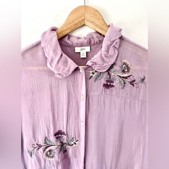 J. Jill Lilac Purple Sheer Embroidered Button Front Bubble Collar Top Size Small - Picture 2 of 12
